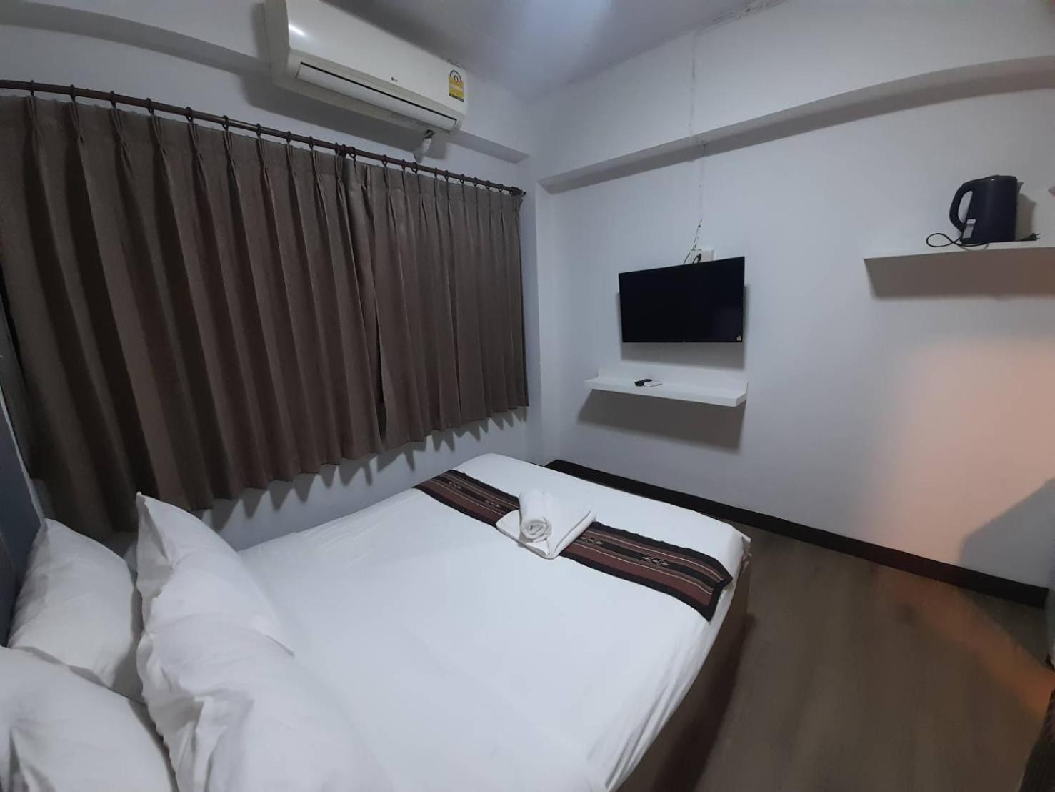 Home Place Hotel Chiang Mai Luaran gambar