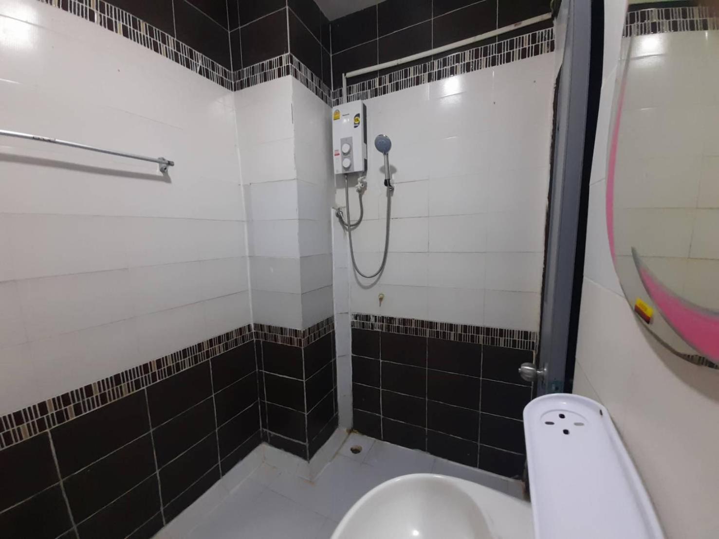 Home Place Hotel Chiang Mai Luaran gambar