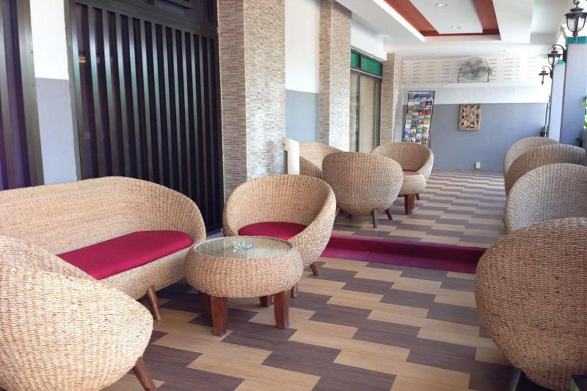 Home Place Hotel Chiang Mai Luaran gambar