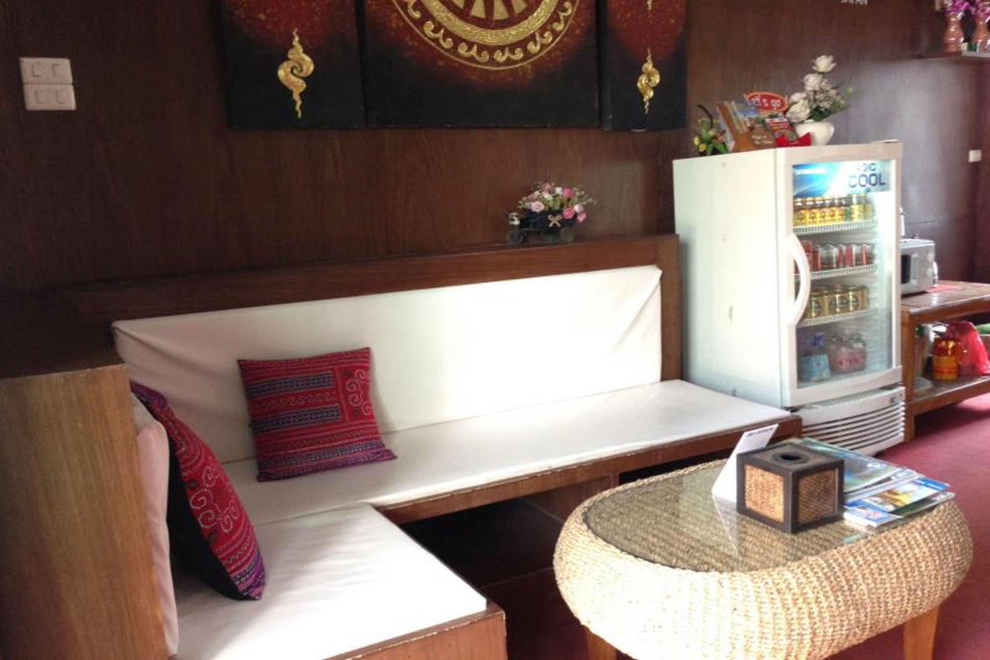 Home Place Hotel Chiang Mai Luaran gambar