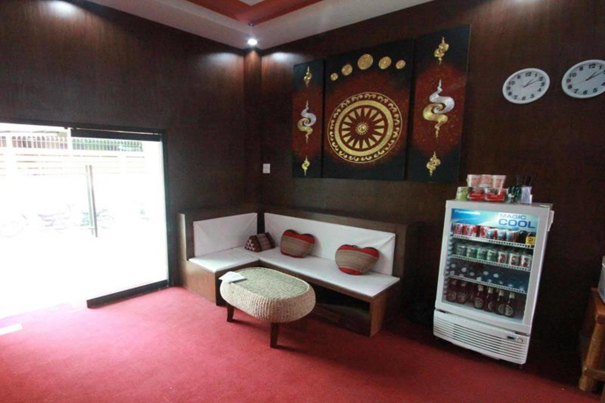 Home Place Hotel Chiang Mai Luaran gambar